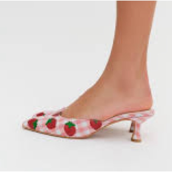 DOLCE VIDA X FOR LOVE AND LEMONS Strawberry Gingham Kitten Heels “LILOU”sz9 RARE - Picture 2 of 13